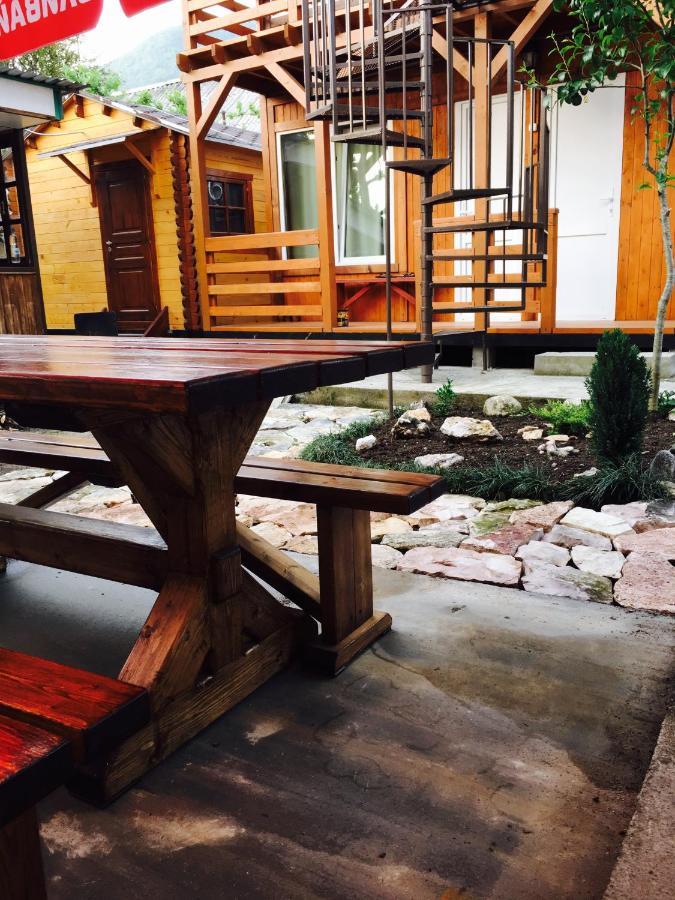 Guest House Vladimir ガグラ エクステリア 写真