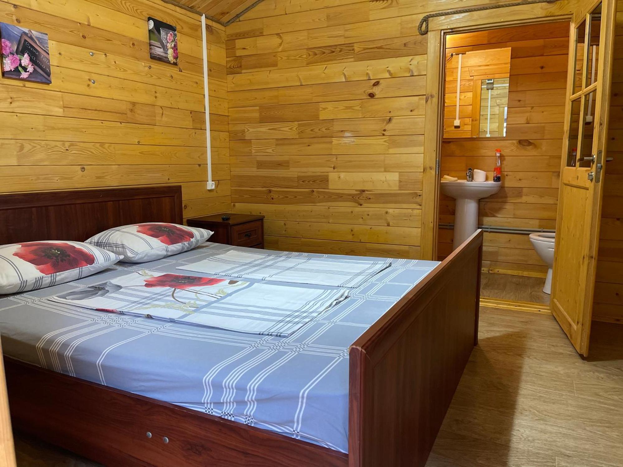 Guest House Vladimir ガグラ エクステリア 写真